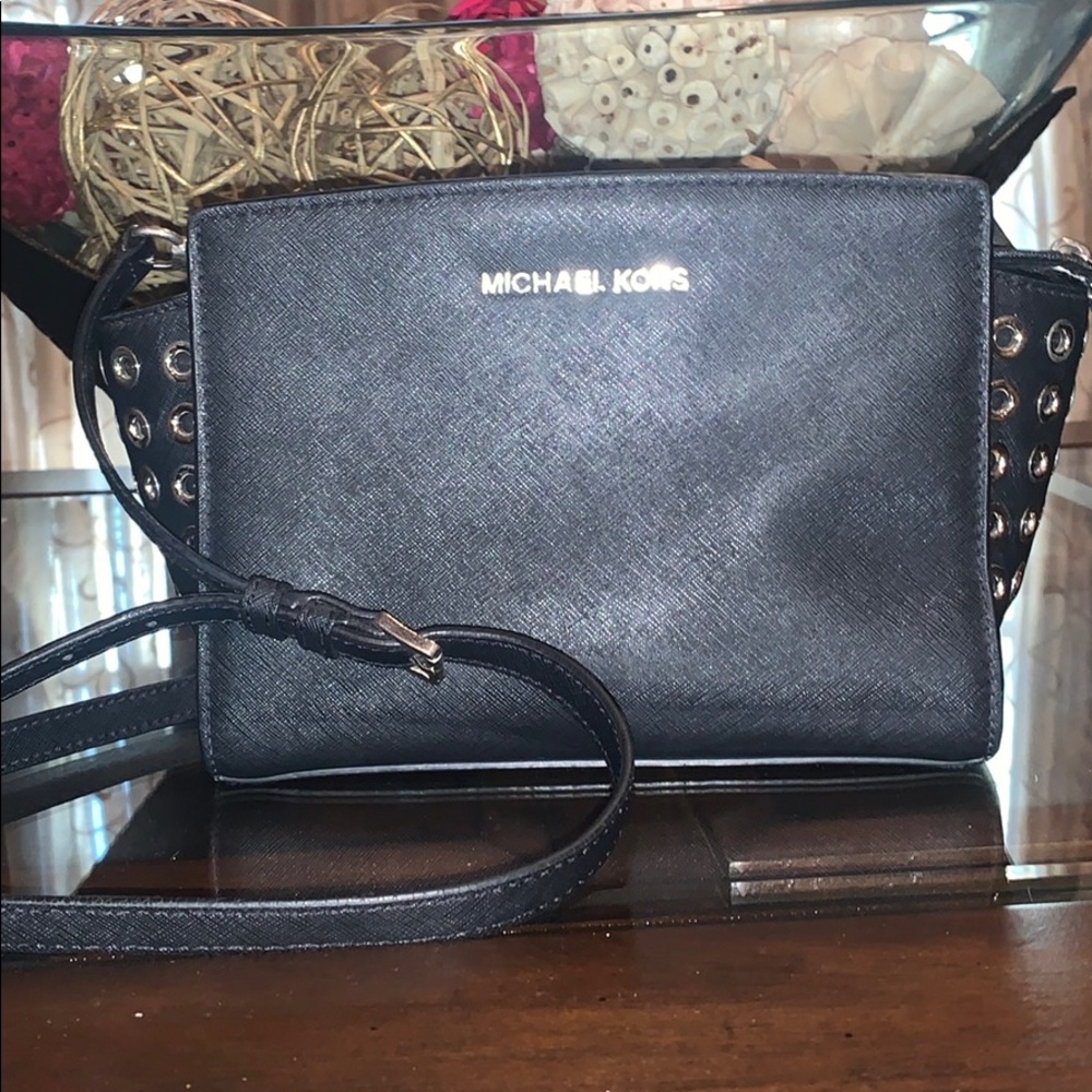 Black Michael Kors Crossbody Bag